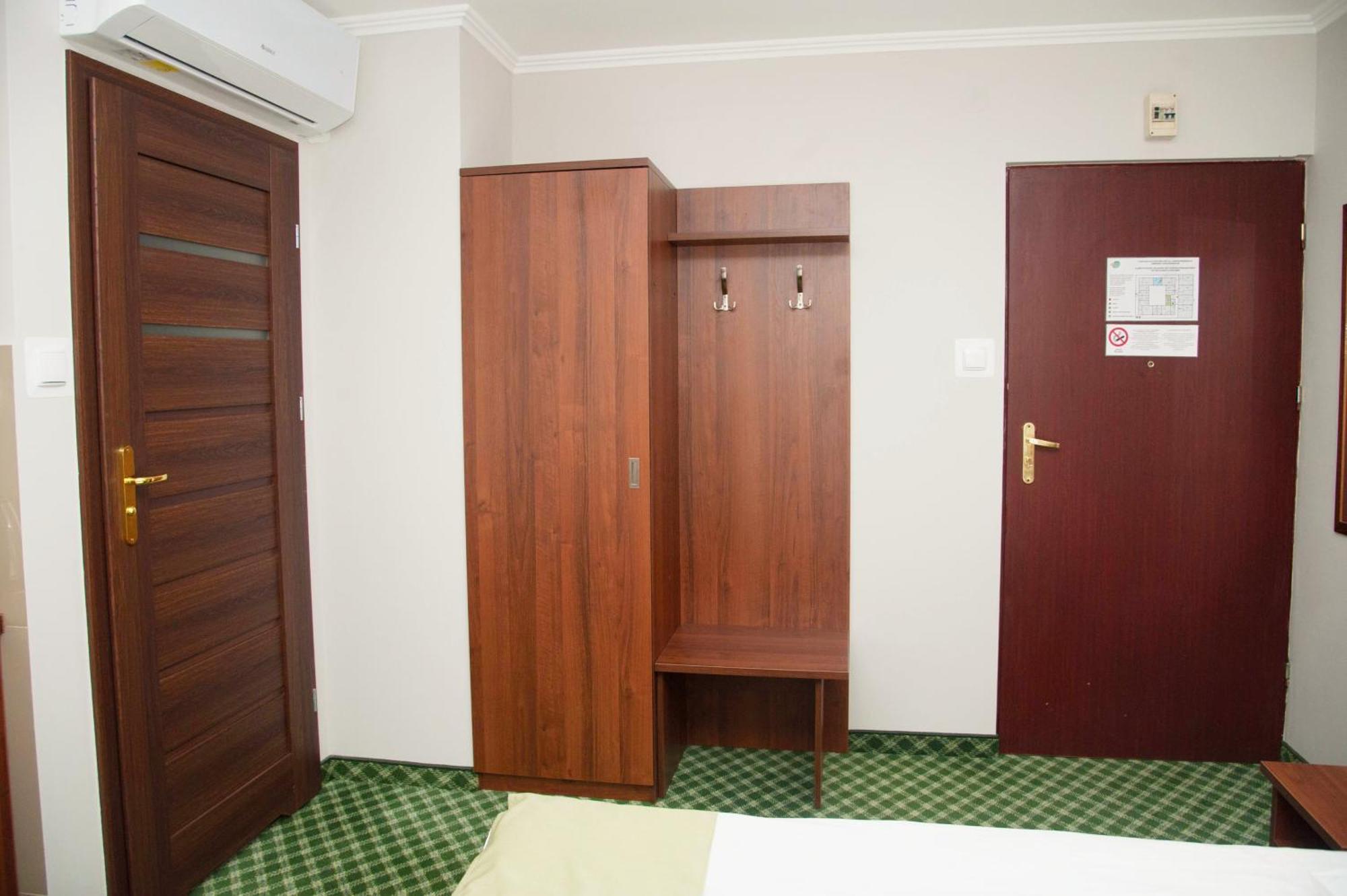 Hit Apartments Варшава Экстерьер фото