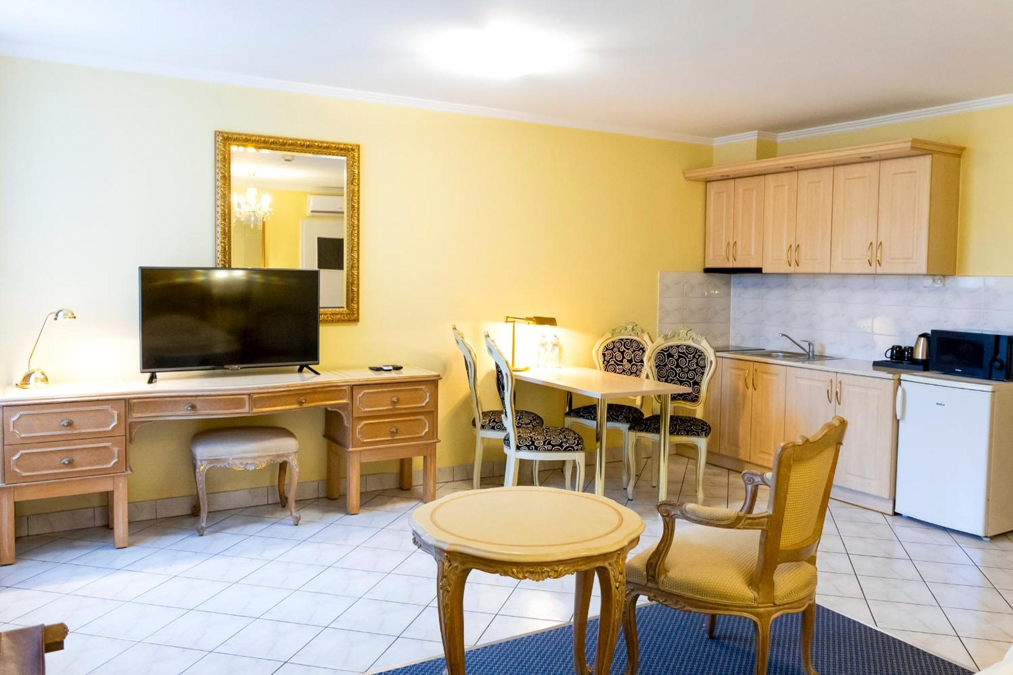Hit Apartments Варшава Экстерьер фото