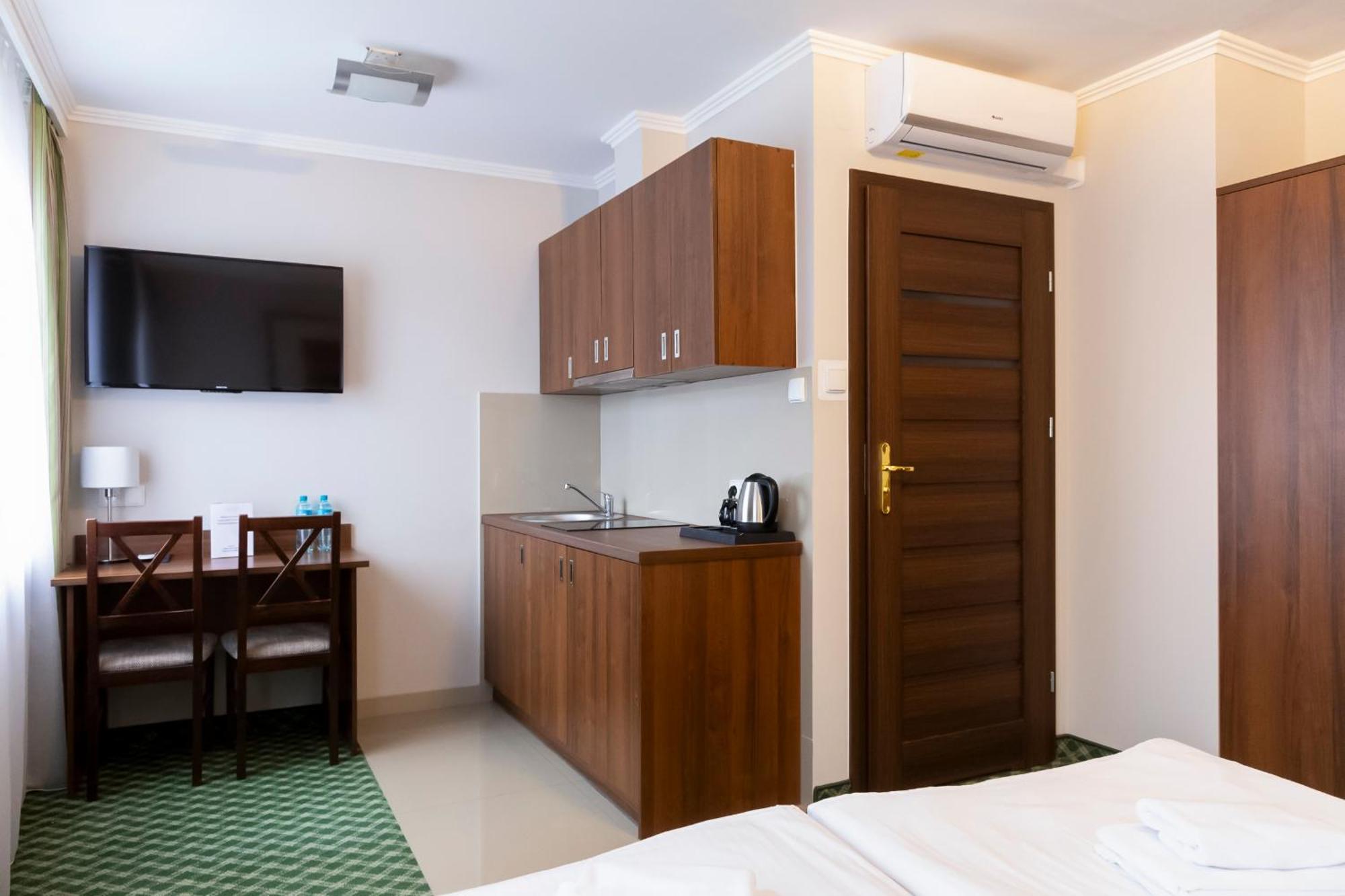 Hit Apartments Варшава Экстерьер фото