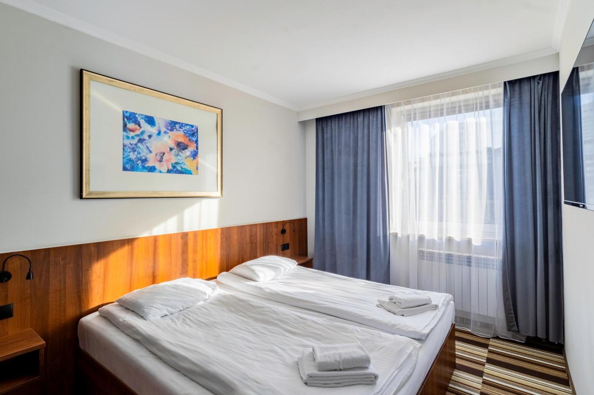 Hit Apartments Варшава Экстерьер фото