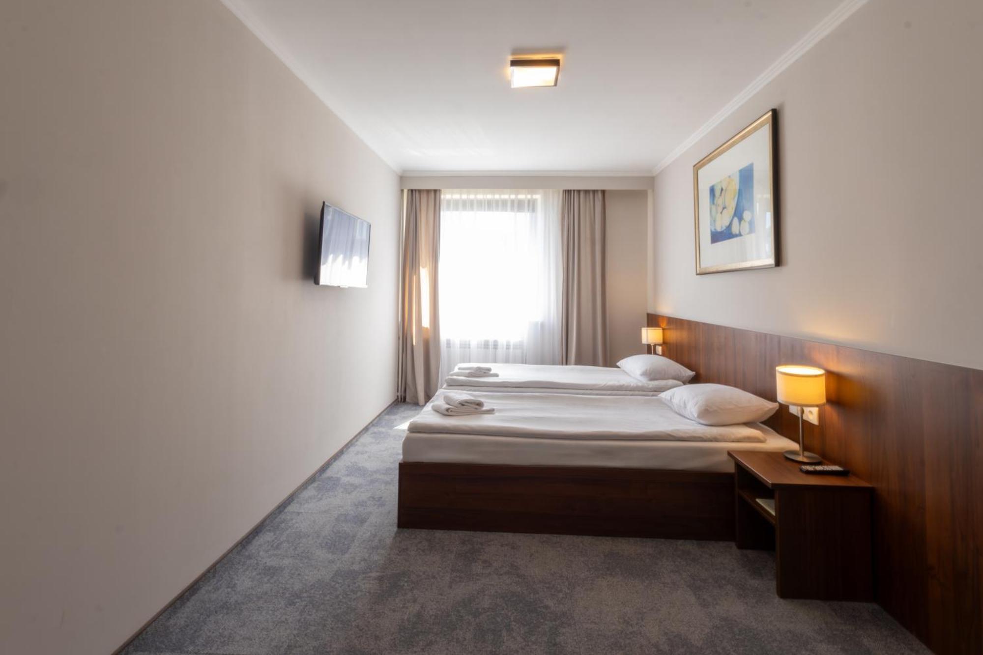 Hit Apartments Варшава Экстерьер фото
