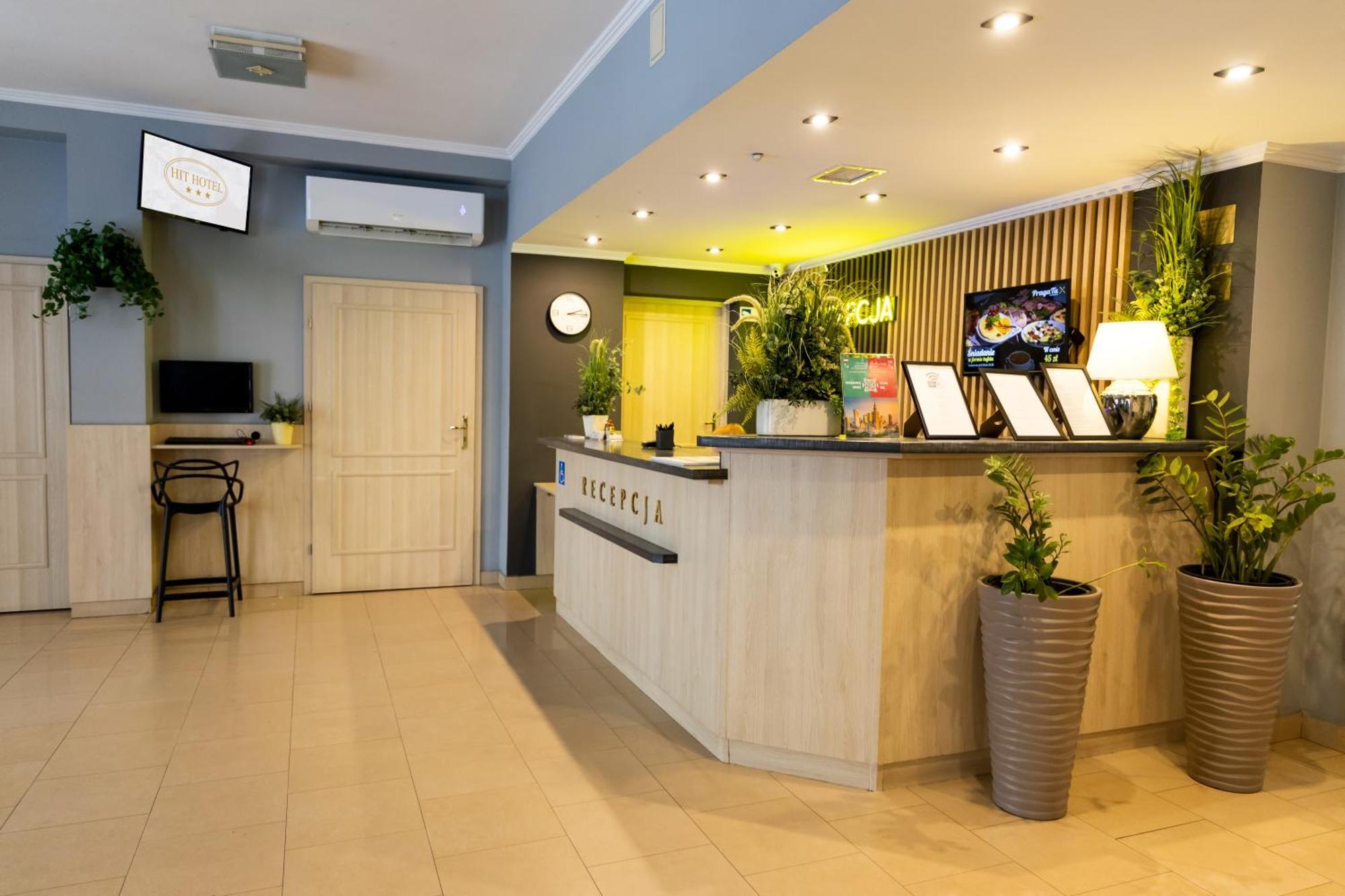 Hit Apartments Варшава Экстерьер фото