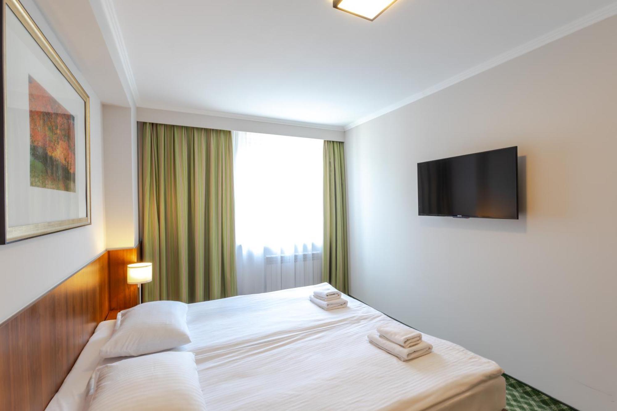 Hit Apartments Варшава Экстерьер фото
