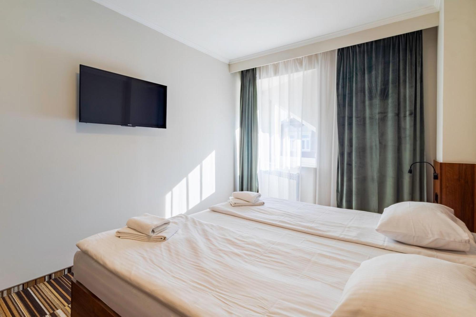 Hit Apartments Варшава Экстерьер фото