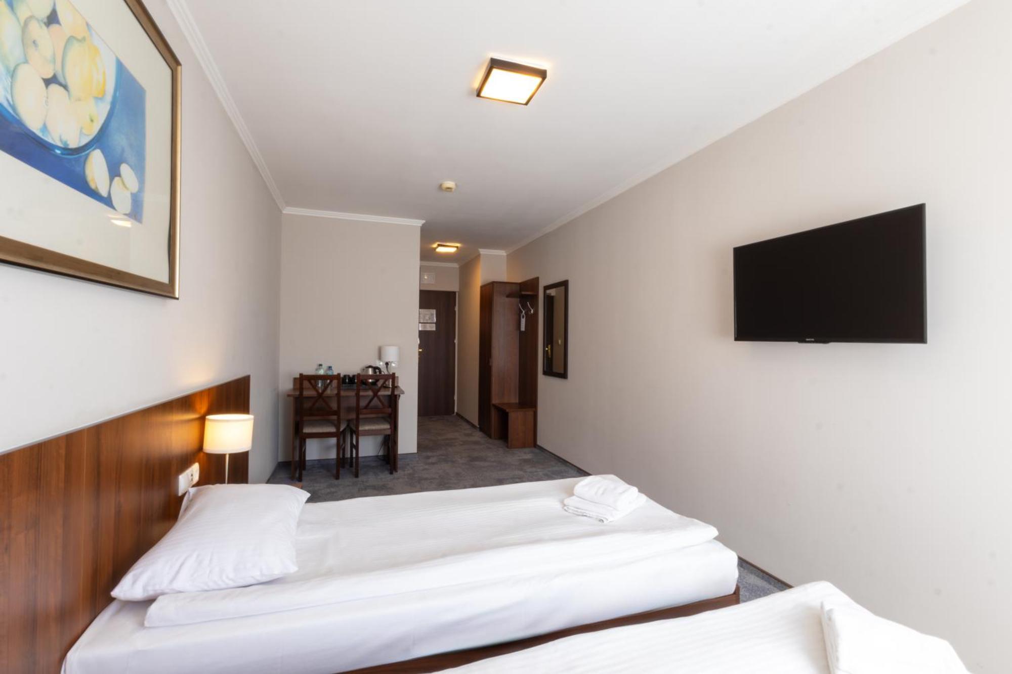 Hit Apartments Варшава Экстерьер фото
